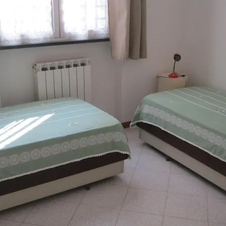 Vicino Al Mare E A Portofino - Next To The Sea And Portofino * זואליי